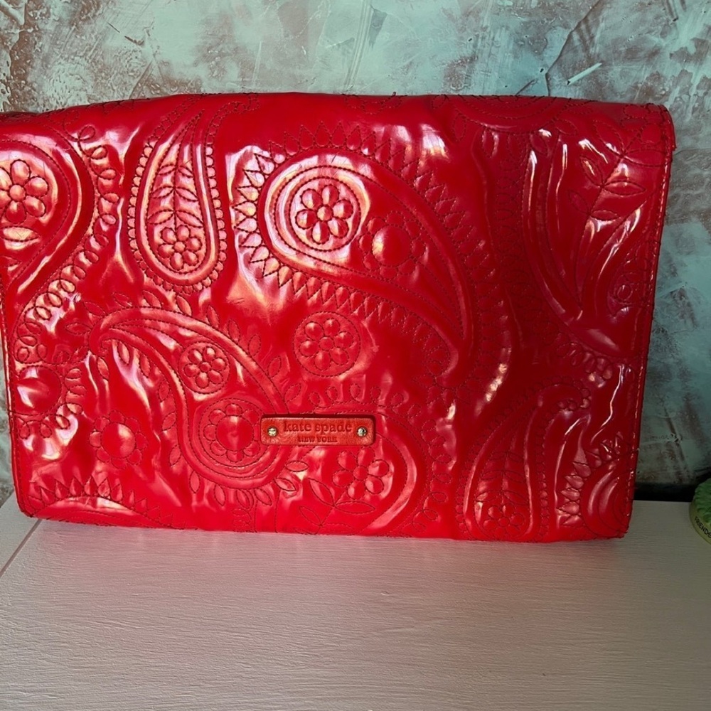 Kate Spade Calabasas Paola  Red
Clutch Purse Bag Paisley - Picture 8 of 9